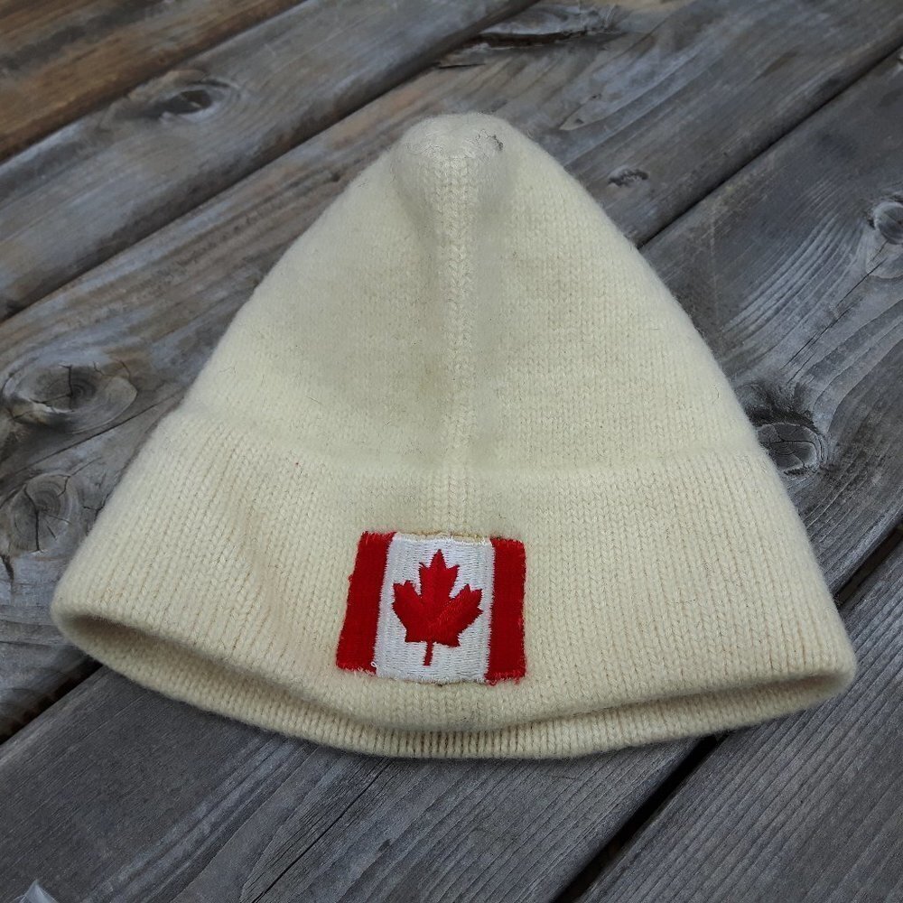 VINTAGE Gordini Canada Ski Hat 100% Wool 🍁